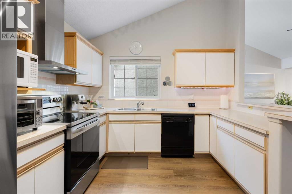 207, 1997 Sirocco Drive Sw, Calgary, Alberta  T3H 3E6 - Photo 12 - A2302648