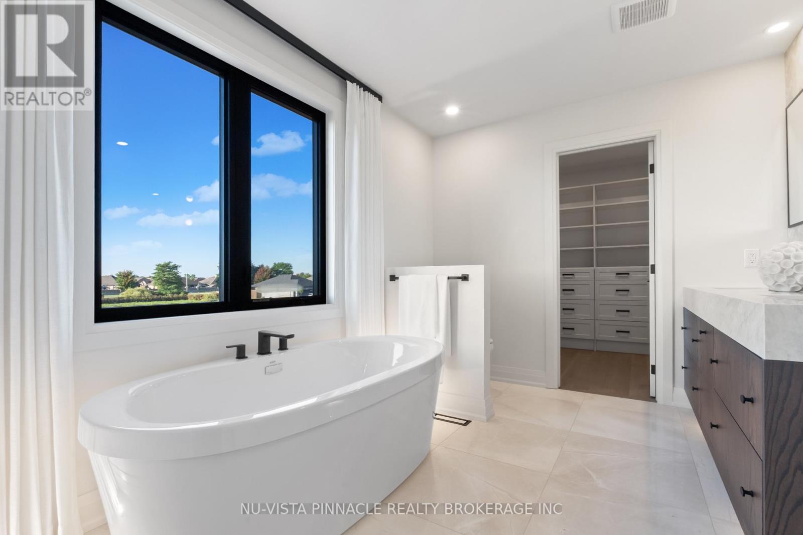 196 Westbrook Drive, Middlesex Centre, Ontario  N0L 1R0 - Photo 22 - X13040684