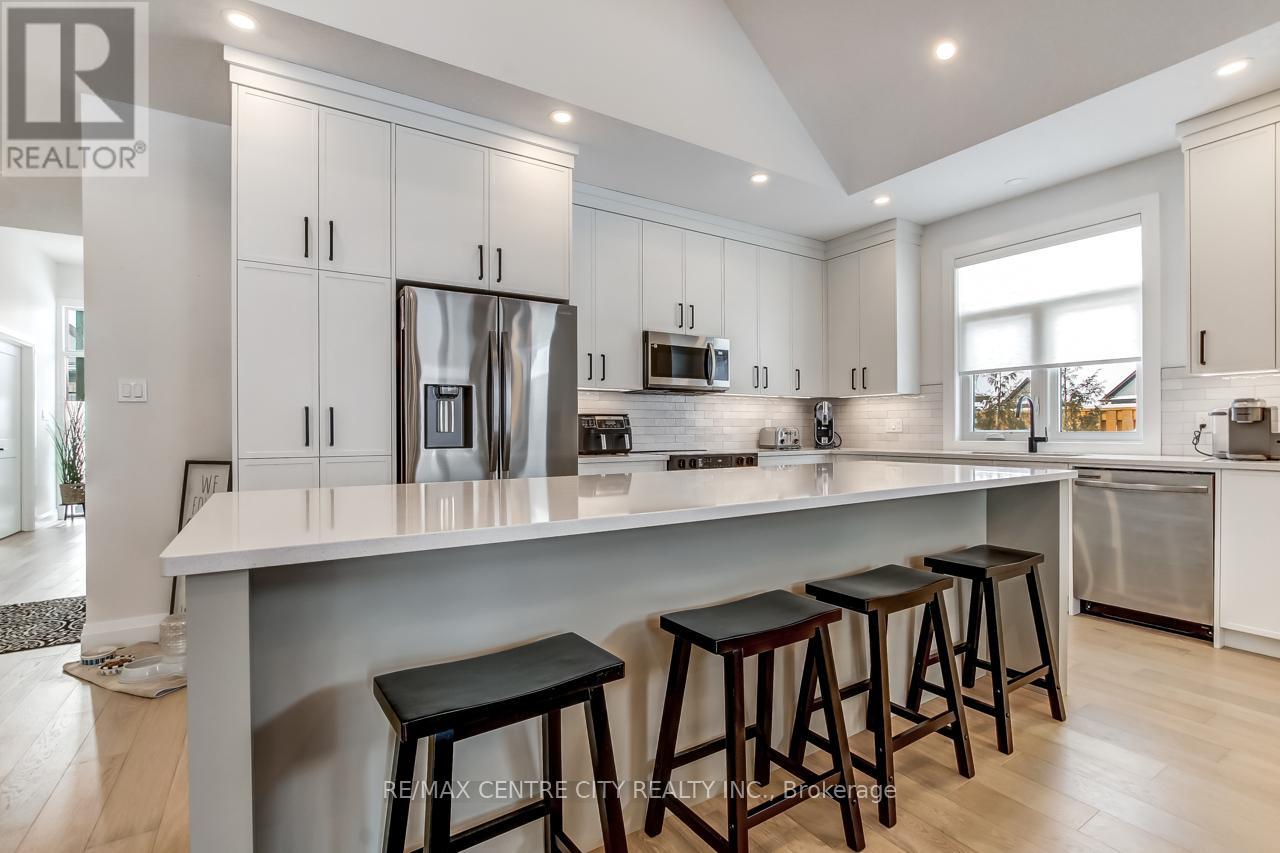 35 - 63 Compass Trail, Central Elgin, Ontario  N5L 0B4 - Photo 13 - X13040908