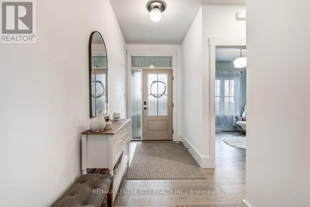 72 Optimist Drive, Southwold, Ontario  N5P 0G4 - Photo 2 - X13040920