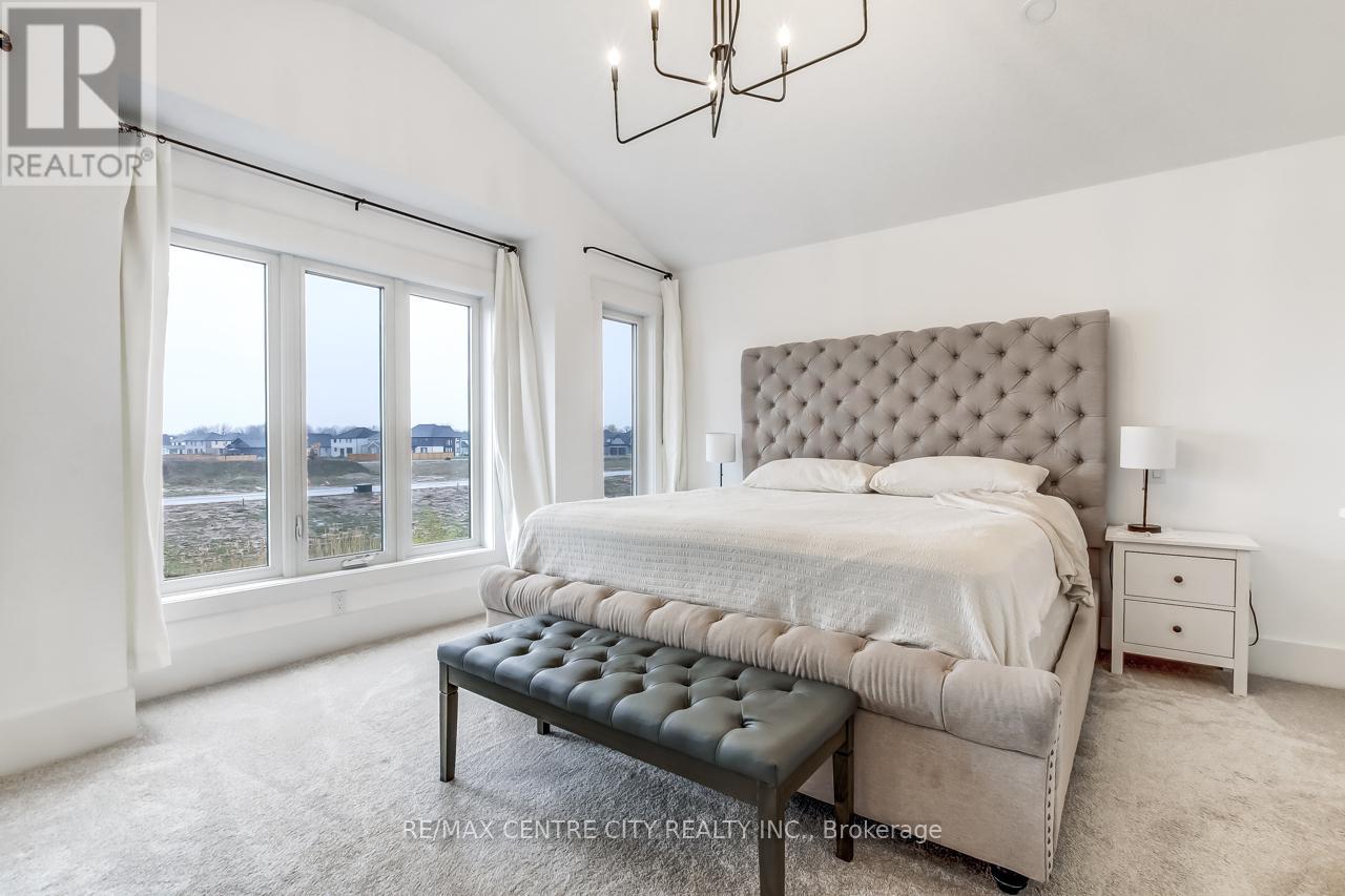 72 Optimist Drive, Southwold, Ontario  N5P 0G4 - Photo 25 - X13040920