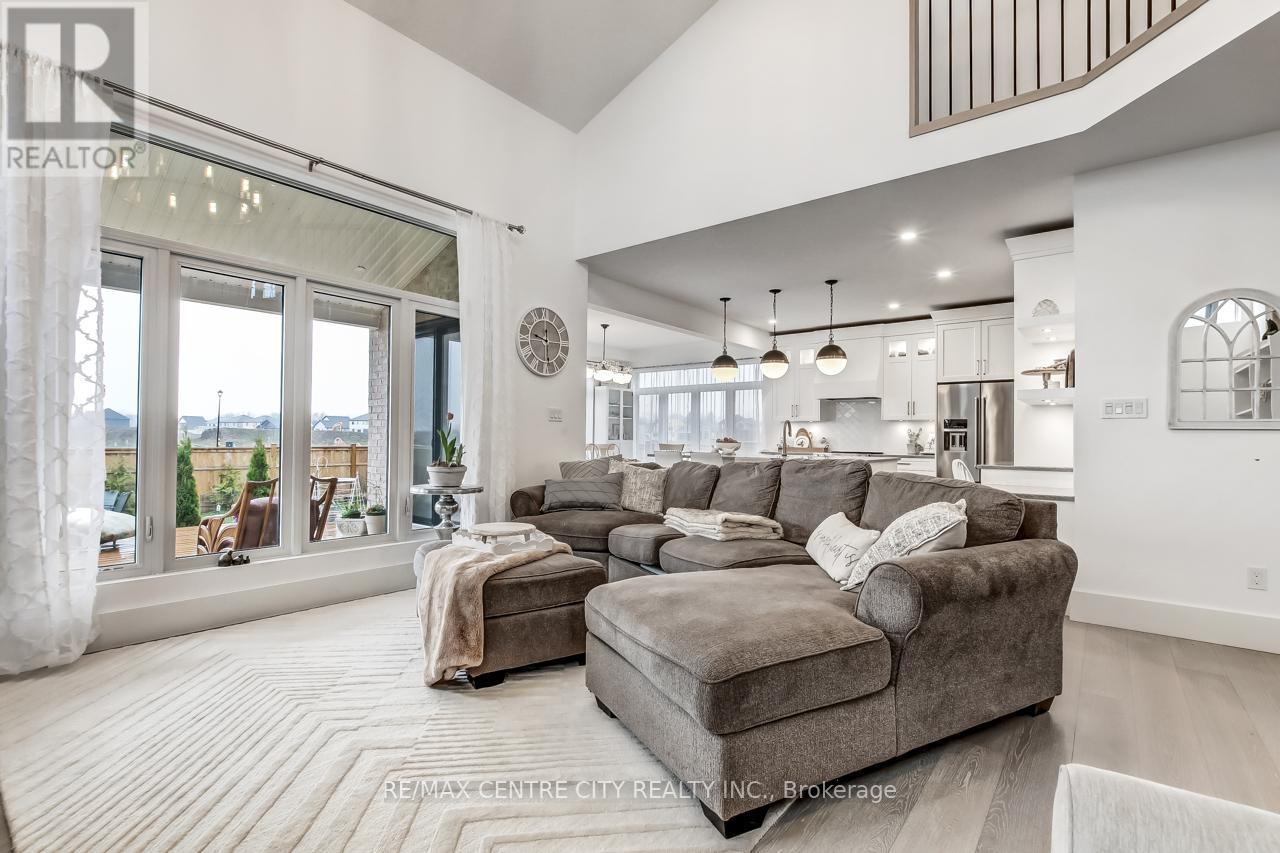 72 Optimist Drive, Southwold, Ontario  N5P 0G4 - Photo 7 - X13040920