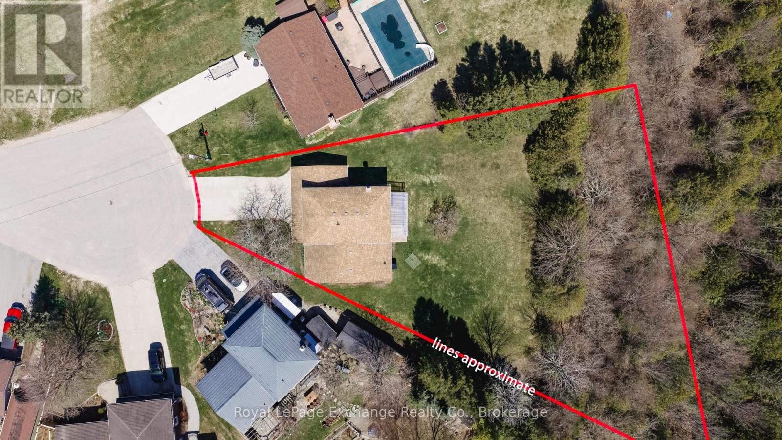 1147 Knights Court, Kincardine, Ontario  N2Z 2C8 - Photo 3 - X12946248