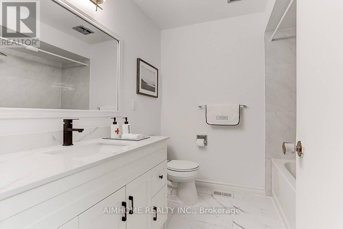 199 Edmonton Drive, Toronto, Ontario  M2J 3X4 - Photo 4 - C12845164