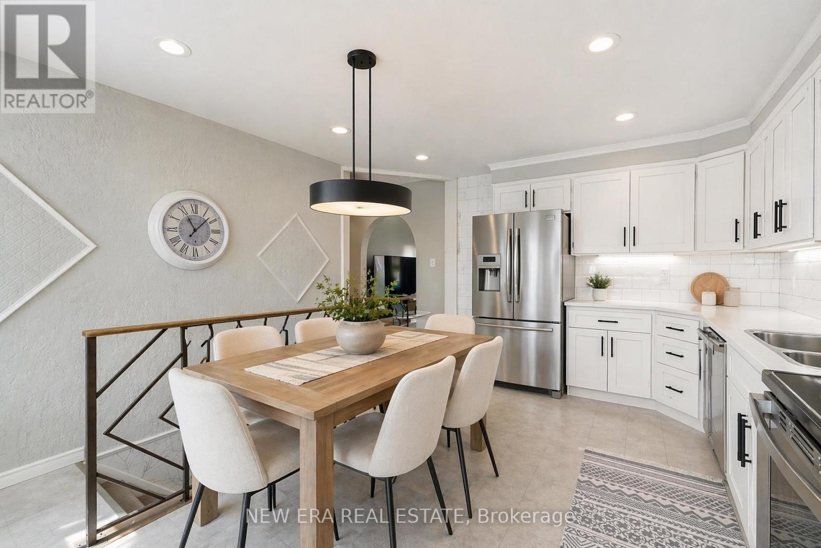 1451 Bala Drive, Oshawa, Ontario  L1J 3T6 - Photo 7 - E13034378