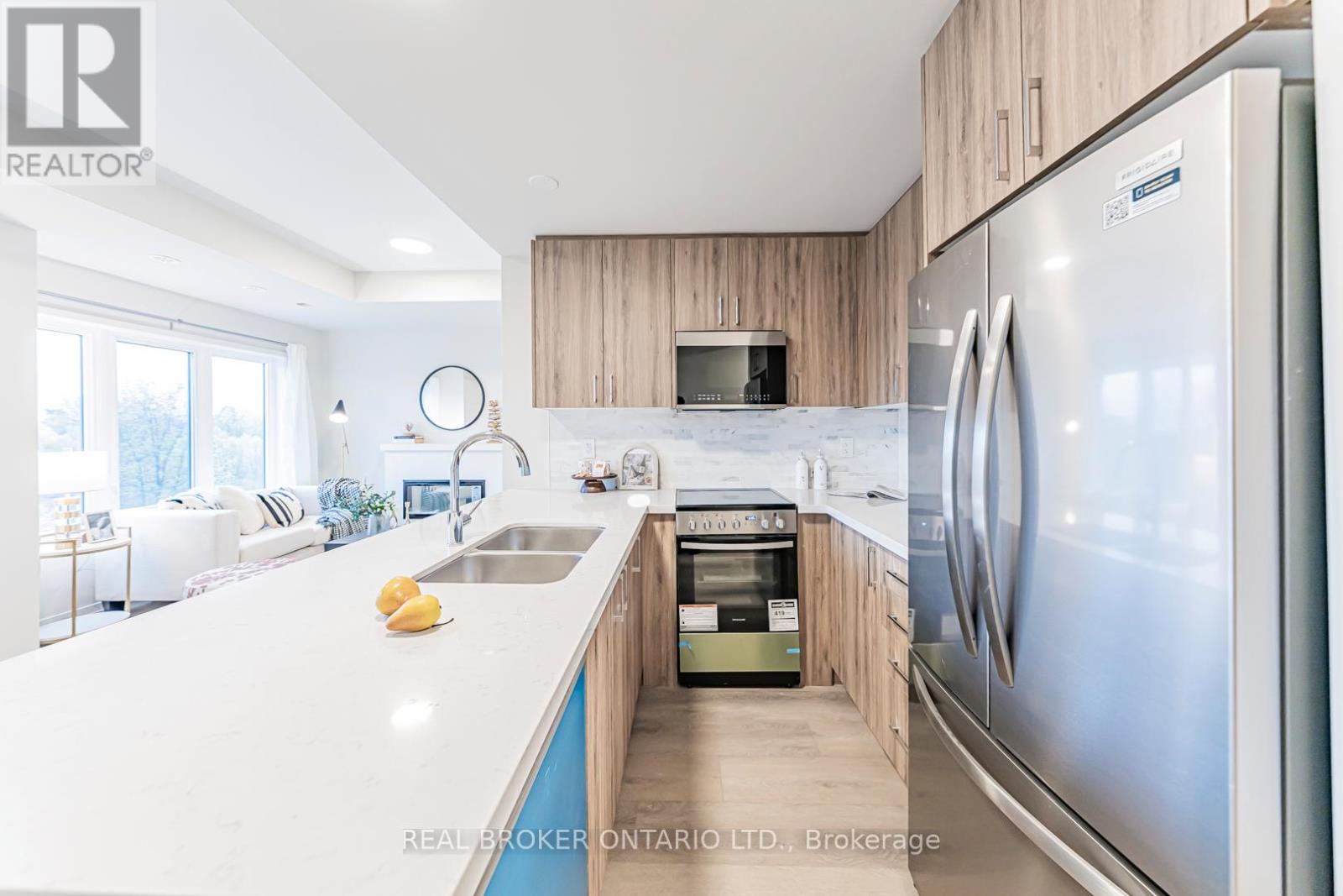 152 Matawin Lane, Richmond Hill, Ontario  L4B 0H8 - Photo 13 - N13038366