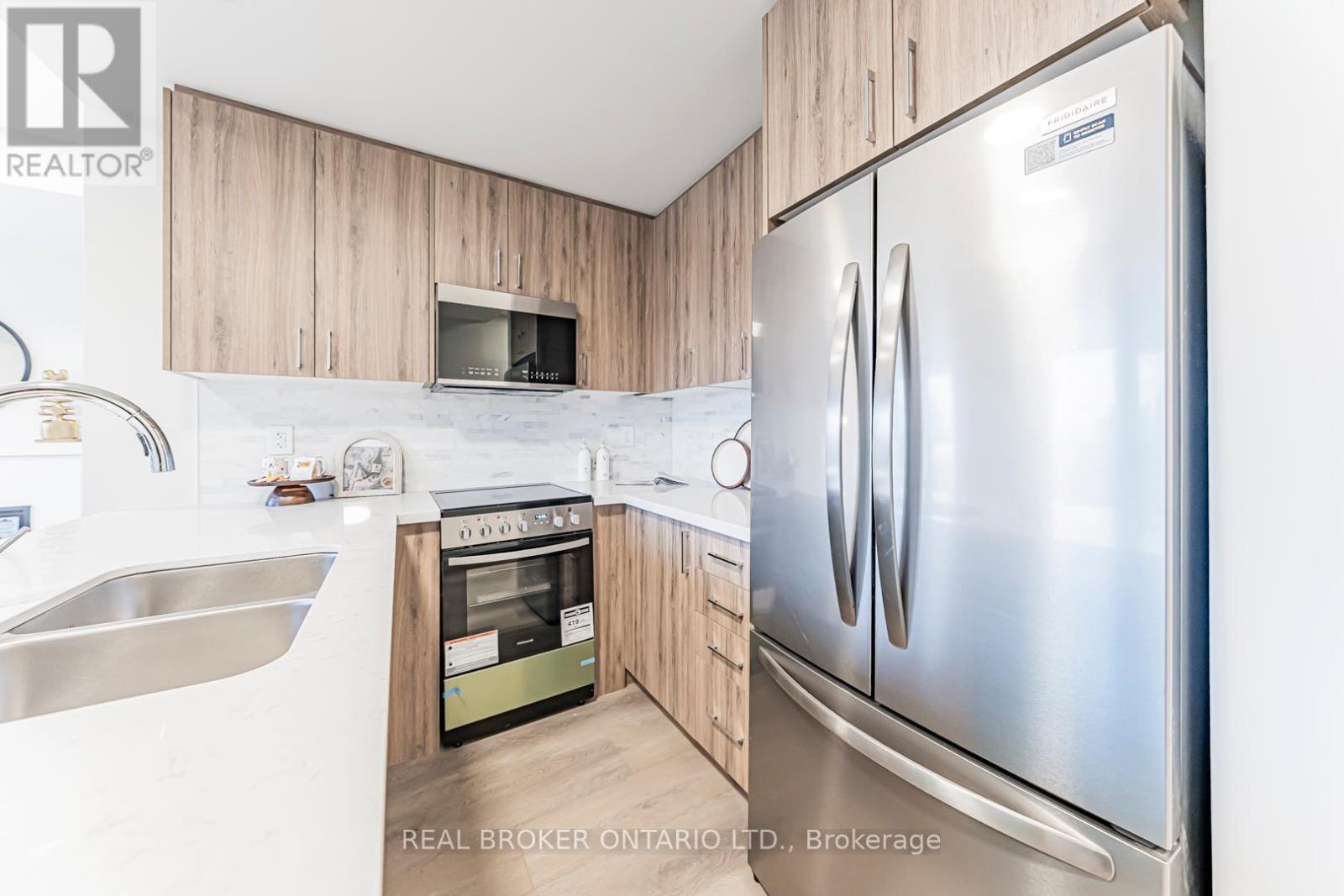 152 Matawin Lane, Richmond Hill, Ontario  L4B 0H8 - Photo 14 - N13038366