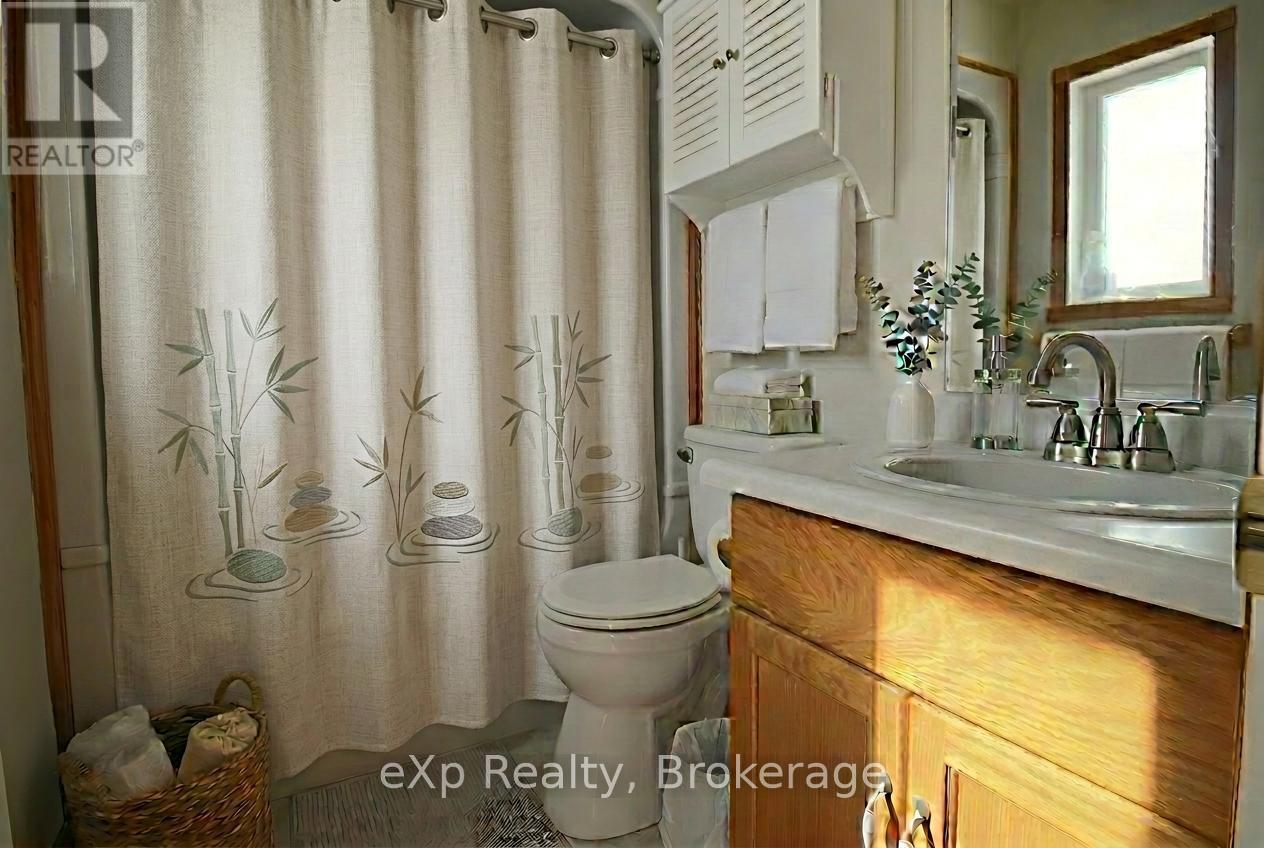 585206 10a Side Road, Grey Highlands, Ontario  N0C 1H0 - Photo 14 - X12834912