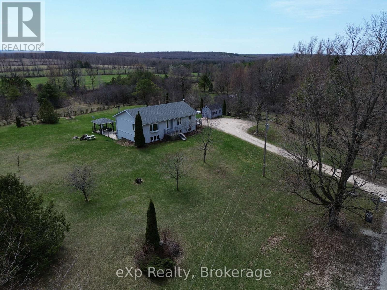 585206 10a Side Road, Grey Highlands, Ontario  N0C 1H0 - Photo 2 - X12834912