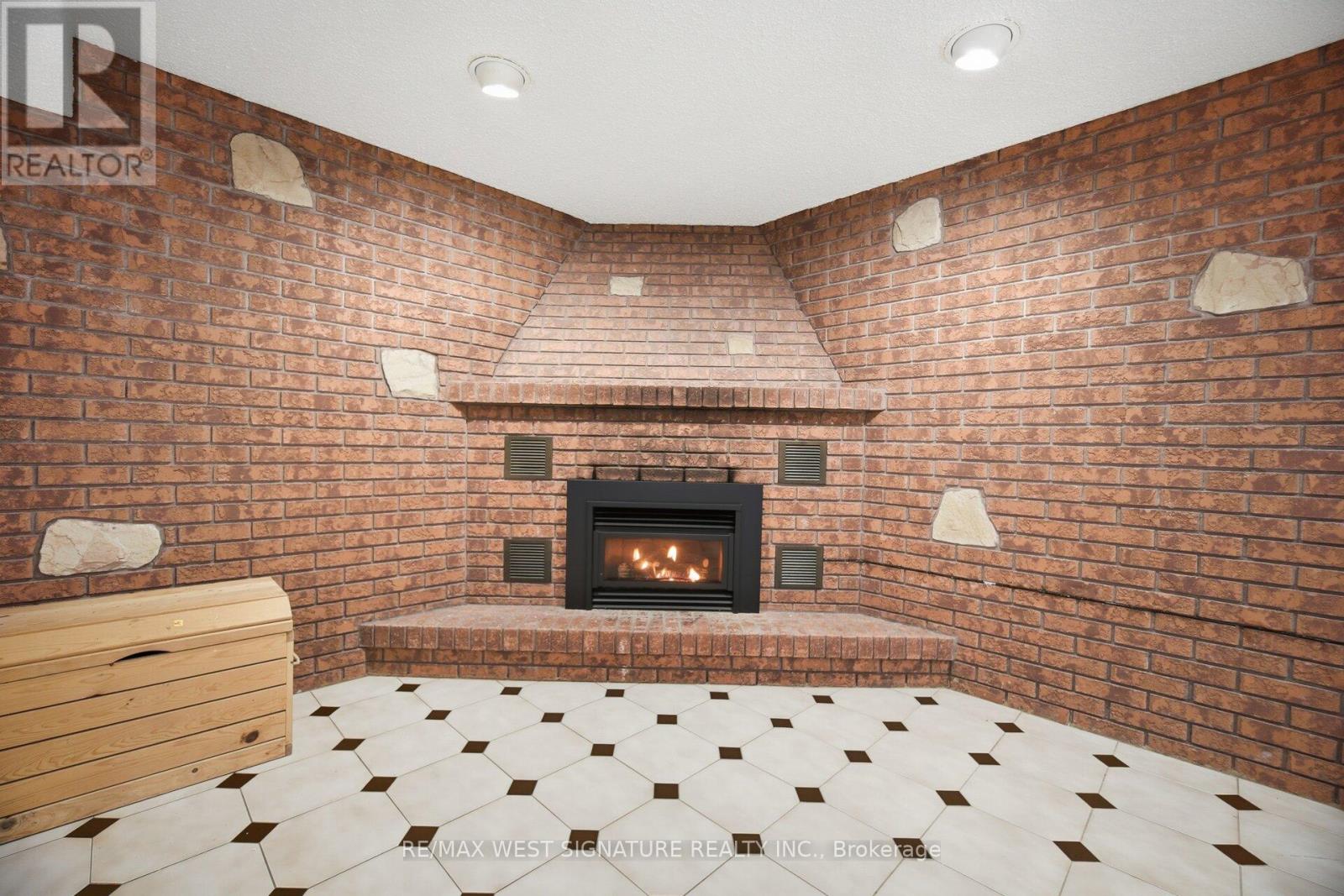 36 Windsor Road, Toronto, Ontario  M9R 3G4 - Photo 18 - W13005498