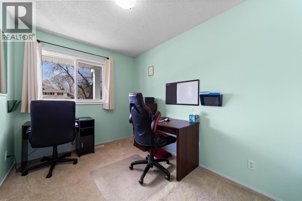 5722 Marler Drive, Camrose, Alberta  T4V 2S8 - Photo 13 - A2303550