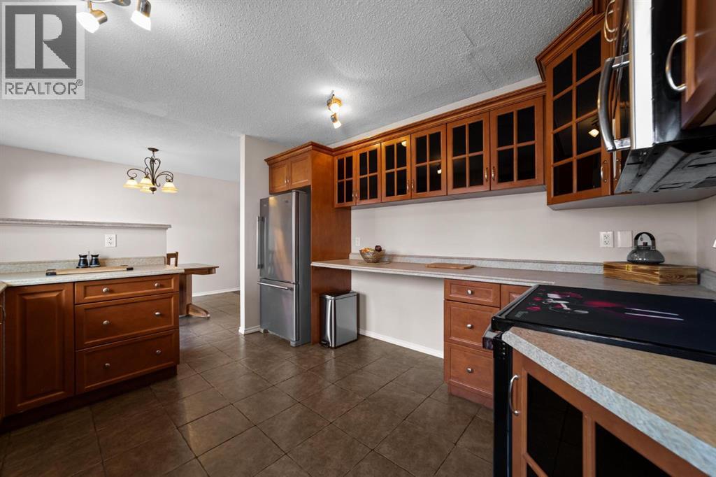 5722 Marler Drive, Camrose, Alberta  T4V 2S8 - Photo 7 - A2303550