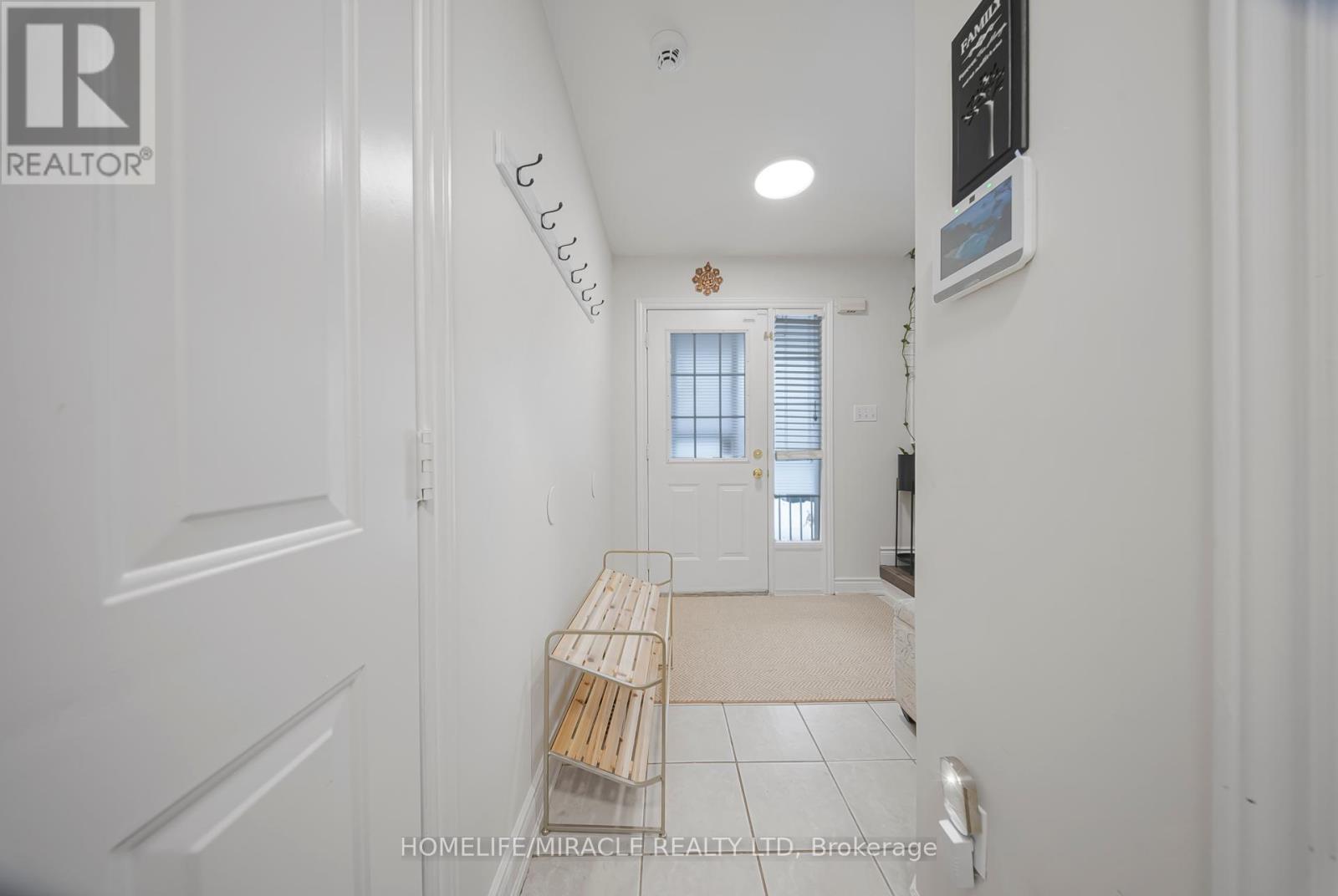 469 Old Newbury Lane, Cambridge, Ontario  N3H 5P5 - Photo 6 - X12939918