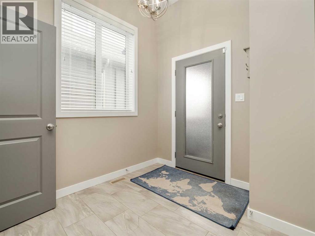 413 Devonia Way W, Lethbridge, Alberta  T1J 5J7 - Photo 5 - A2304739