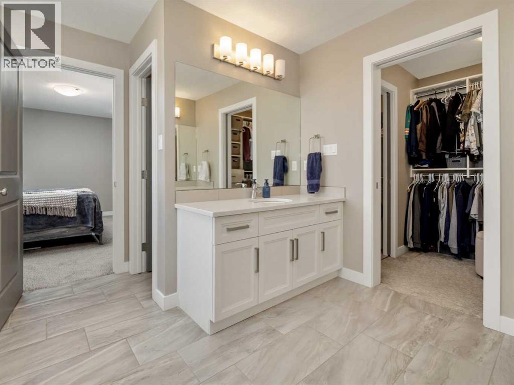 413 Devonia Way W, Lethbridge, Alberta  T1J 5J7 - Photo 33 - A2304739