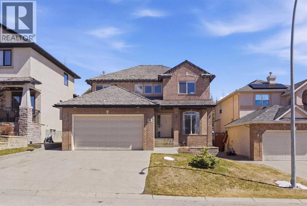 18 Royal Crest Way NW, Calgary, Alberta