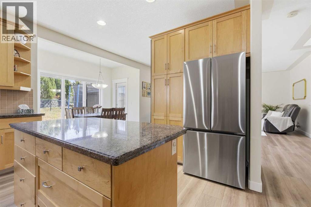 18 Royal Crest Way Nw, Calgary, Alberta  T3G 4M8 - Photo 20 - A2304459