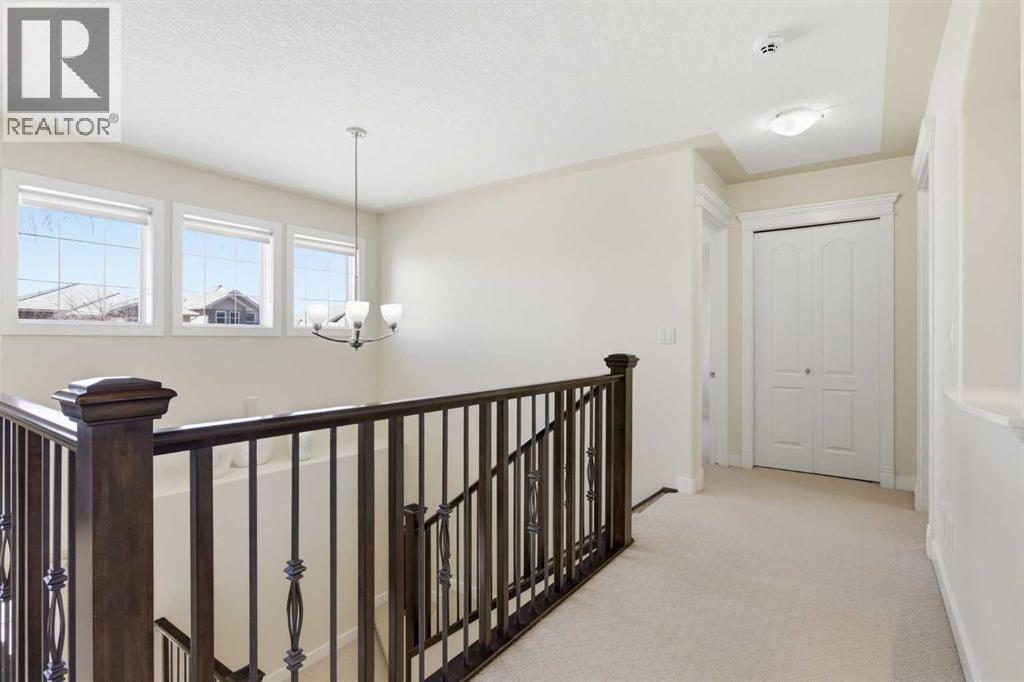 18 Royal Crest Way Nw, Calgary, Alberta  T3G 4M8 - Photo 25 - A2304459