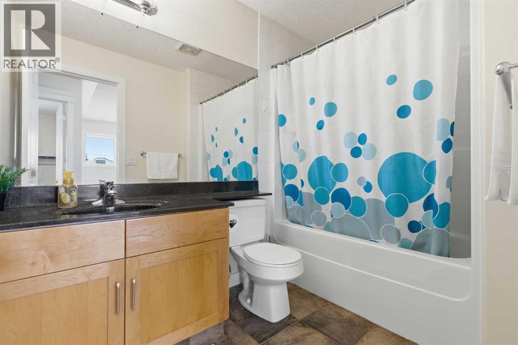 18 Royal Crest Way Nw, Calgary, Alberta  T3G 4M8 - Photo 26 - A2304459