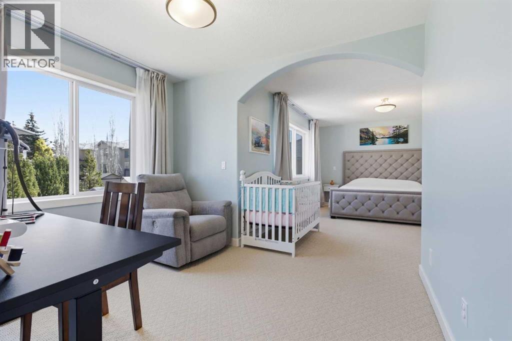 18 Royal Crest Way Nw, Calgary, Alberta  T3G 4M8 - Photo 29 - A2304459