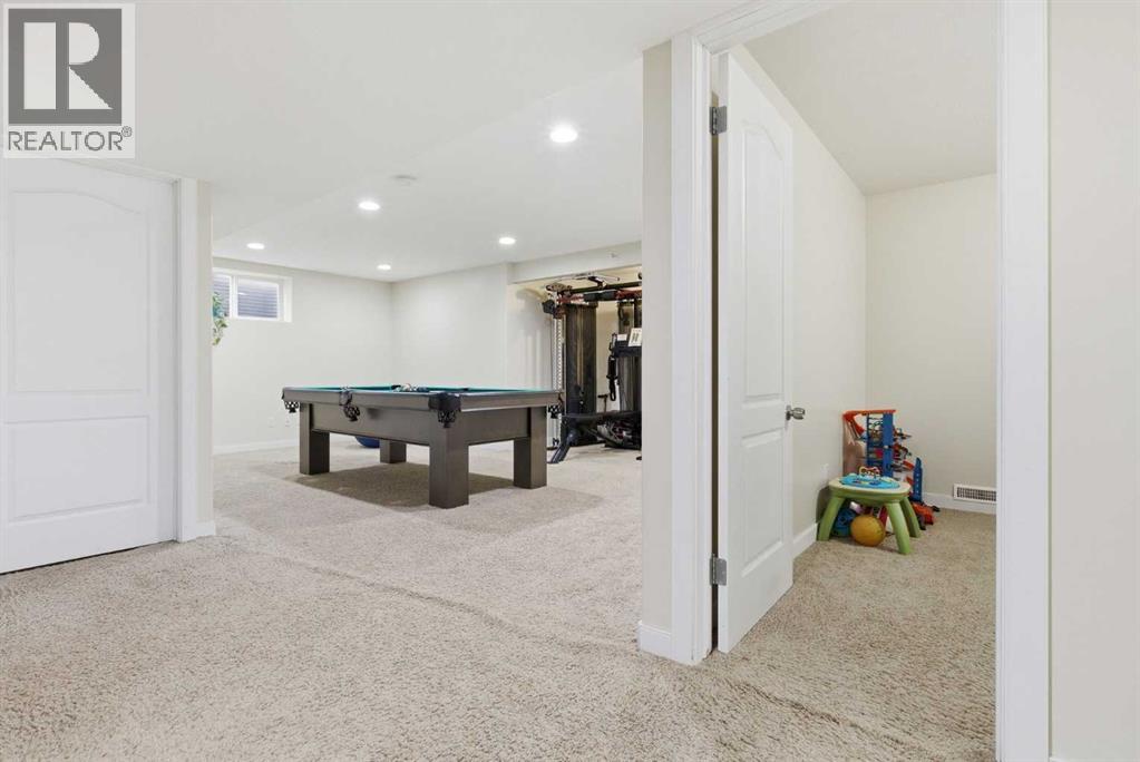 18 Royal Crest Way Nw, Calgary, Alberta  T3G 4M8 - Photo 42 - A2304459