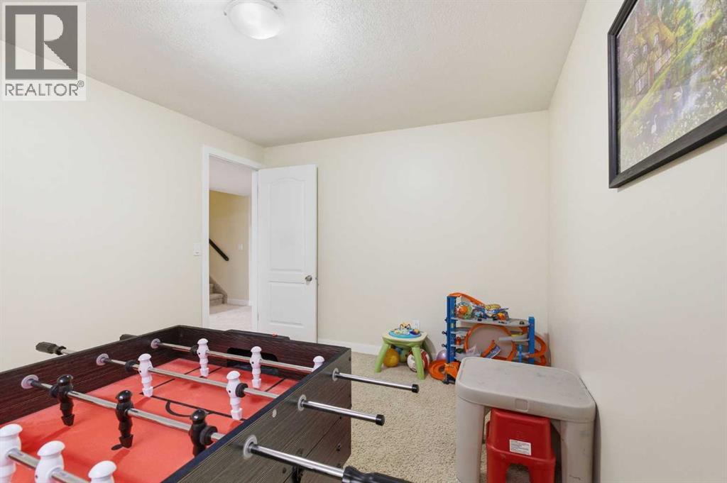 18 Royal Crest Way Nw, Calgary, Alberta  T3G 4M8 - Photo 44 - A2304459