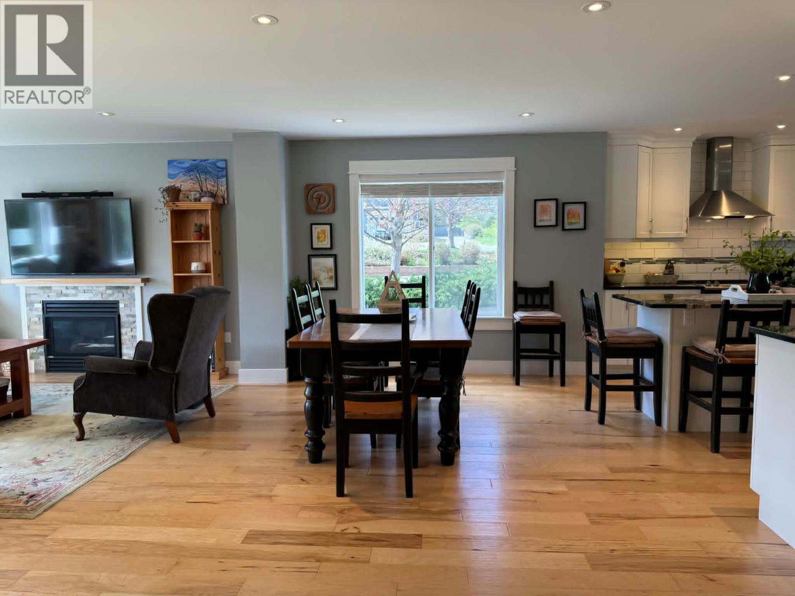 3583 14th Avenue, Castlegar, British Columbia  V1N 4J2 - Photo 27 - 10379202