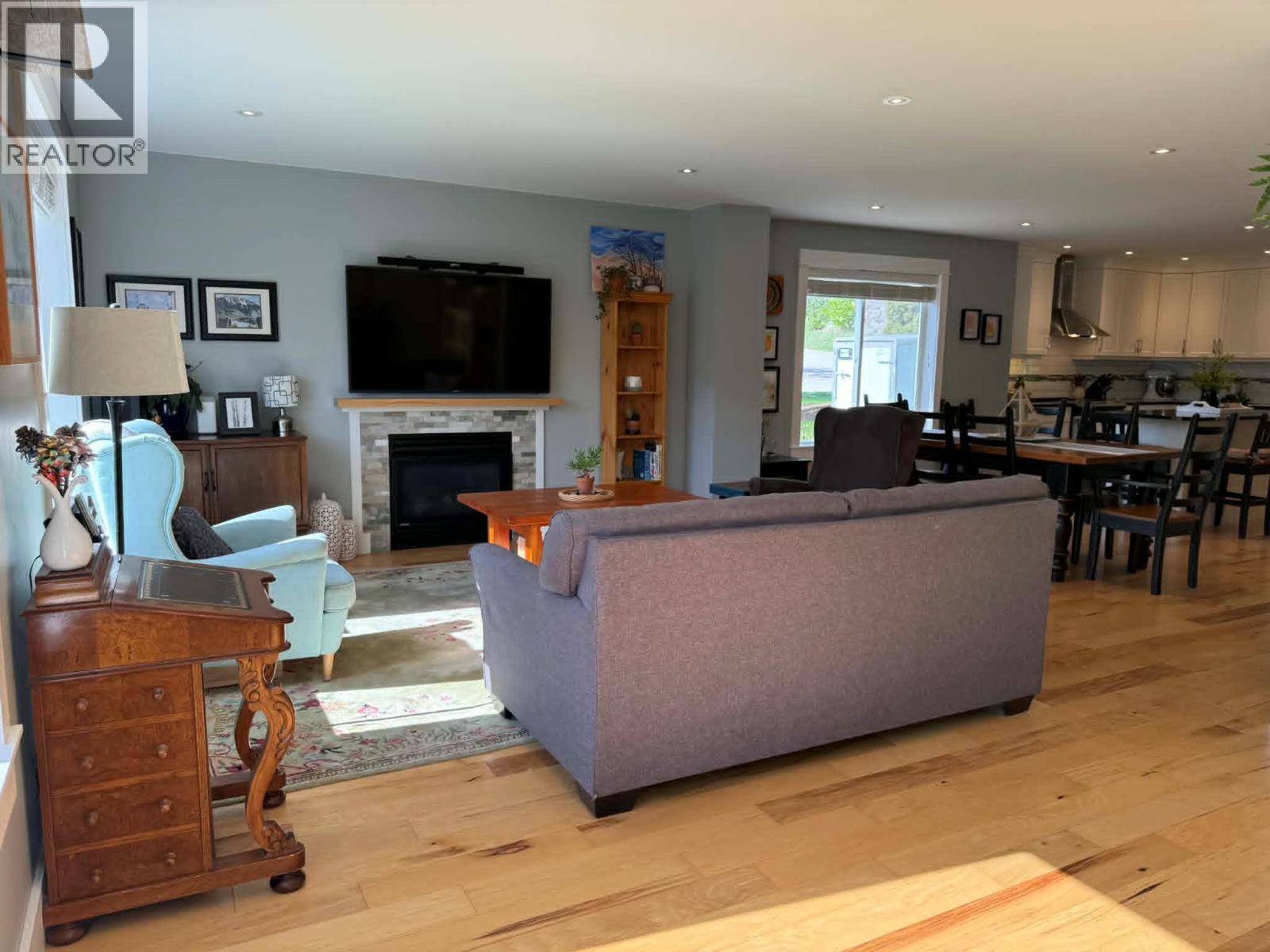 3583 14th Avenue, Castlegar, British Columbia  V1N 4J2 - Photo 29 - 10379202