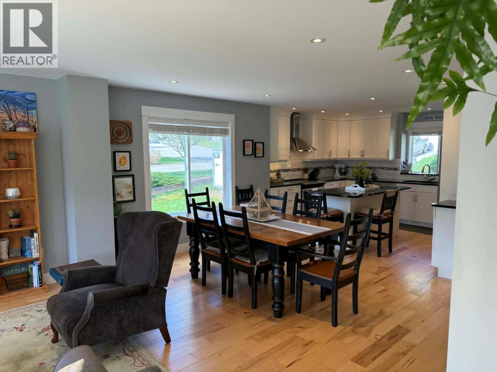 3583 14th Avenue, Castlegar, British Columbia  V1N 4J2 - Photo 24 - 10379202