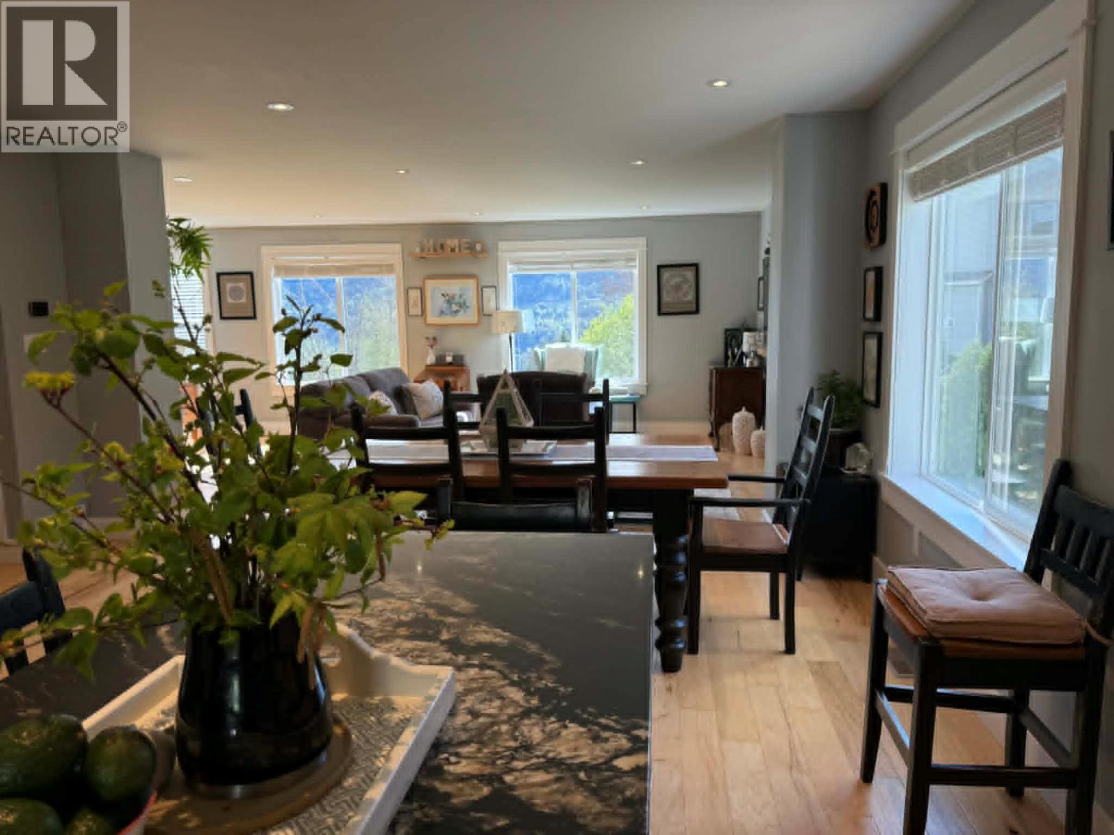 3583 14th Avenue, Castlegar, British Columbia  V1N 4J2 - Photo 21 - 10379202