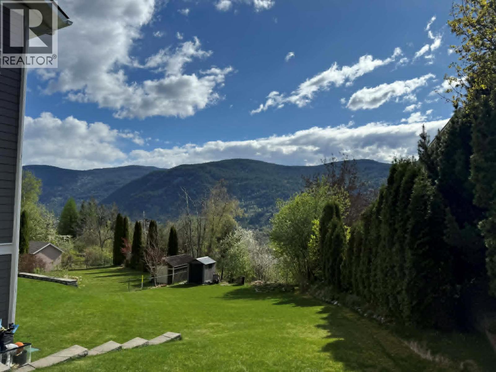 3583 14th Avenue, Castlegar, British Columbia  V1N 4J2 - Photo 67 - 10379202