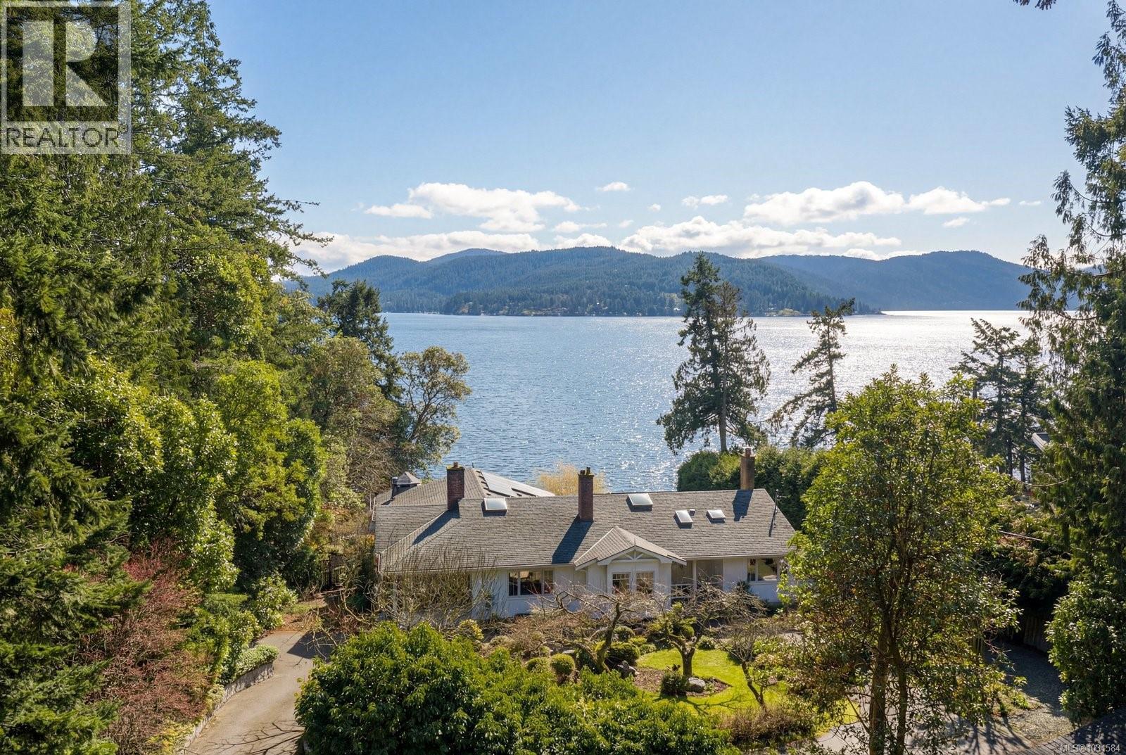 643 Senanus Dr, Central Saanich, British Columbia  V8M 1S6 - Photo 6 - 1031584