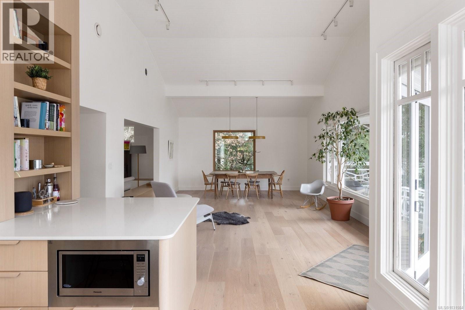 643 Senanus Dr, Central Saanich, British Columbia  V8M 1S6 - Photo 30 - 1031584