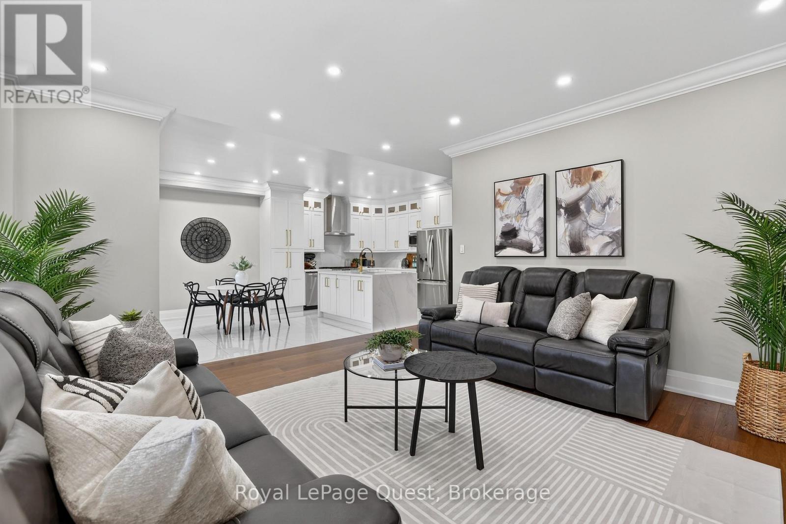 153 Woodbury Crescent, Newmarket, Ontario  L3X 2S5 - Photo 14 - N13040686