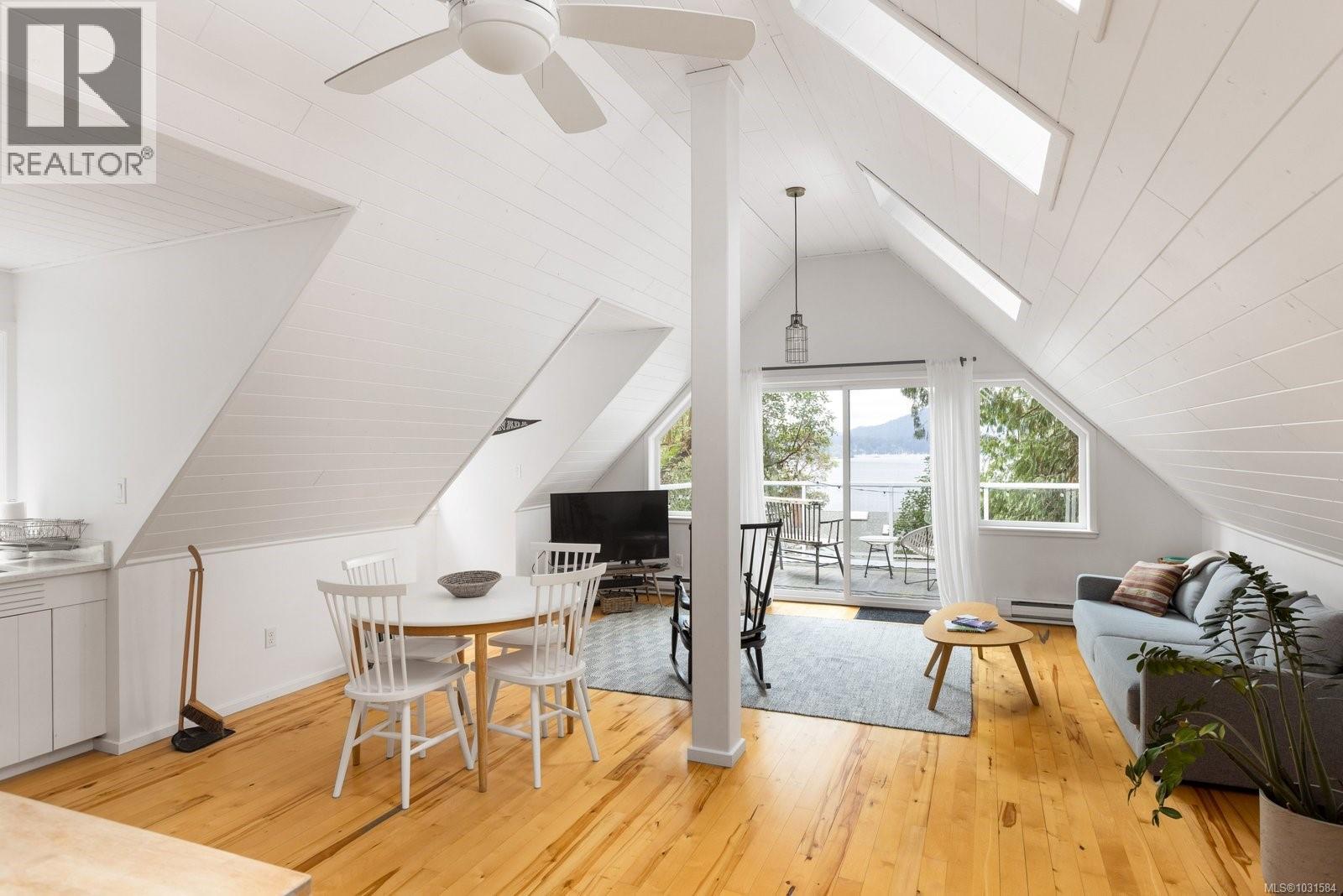 643 Senanus Dr, Central Saanich, British Columbia  V8M 1S6 - Photo 66 - 1031584