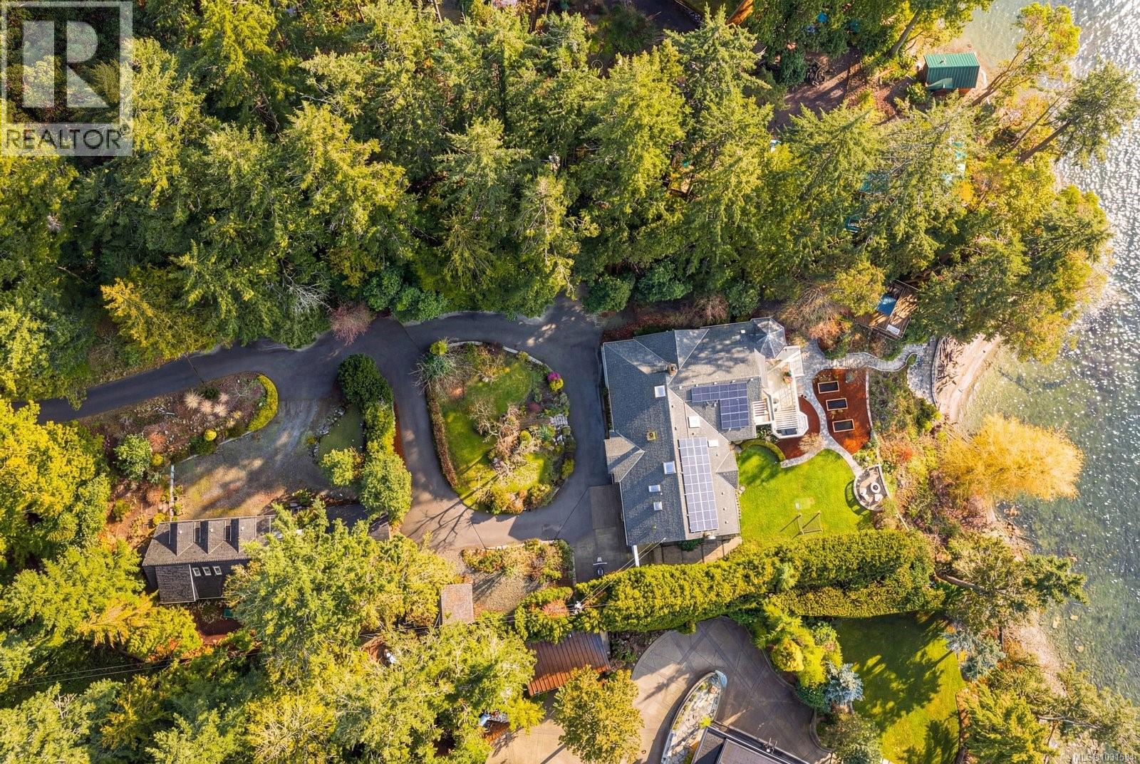 643 Senanus Dr, Central Saanich, British Columbia  V8M 1S6 - Photo 11 - 1031584