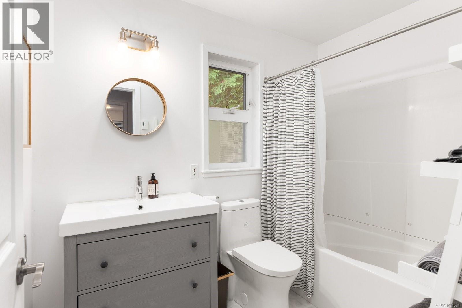 643 Senanus Dr, Central Saanich, British Columbia  V8M 1S6 - Photo 72 - 1031584