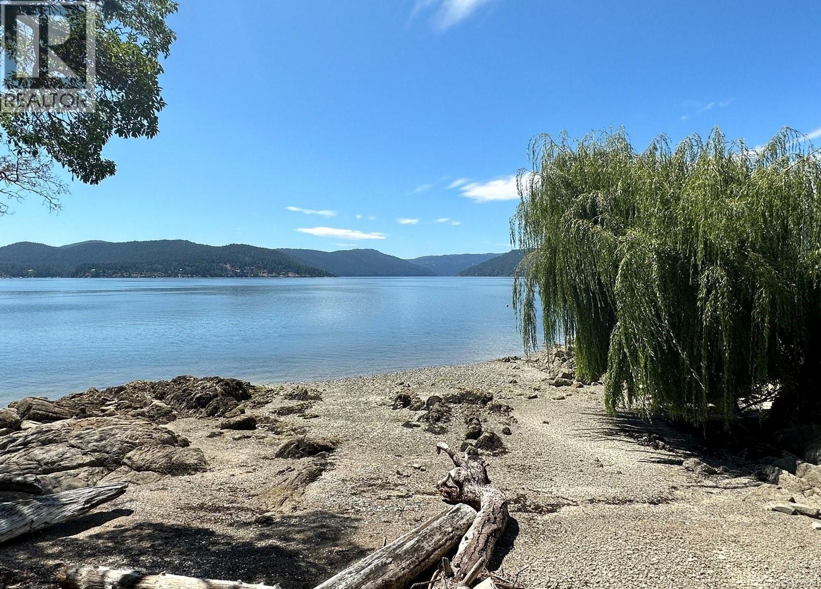 643 Senanus Dr, Central Saanich, British Columbia  V8M 1S6 - Photo 77 - 1031584