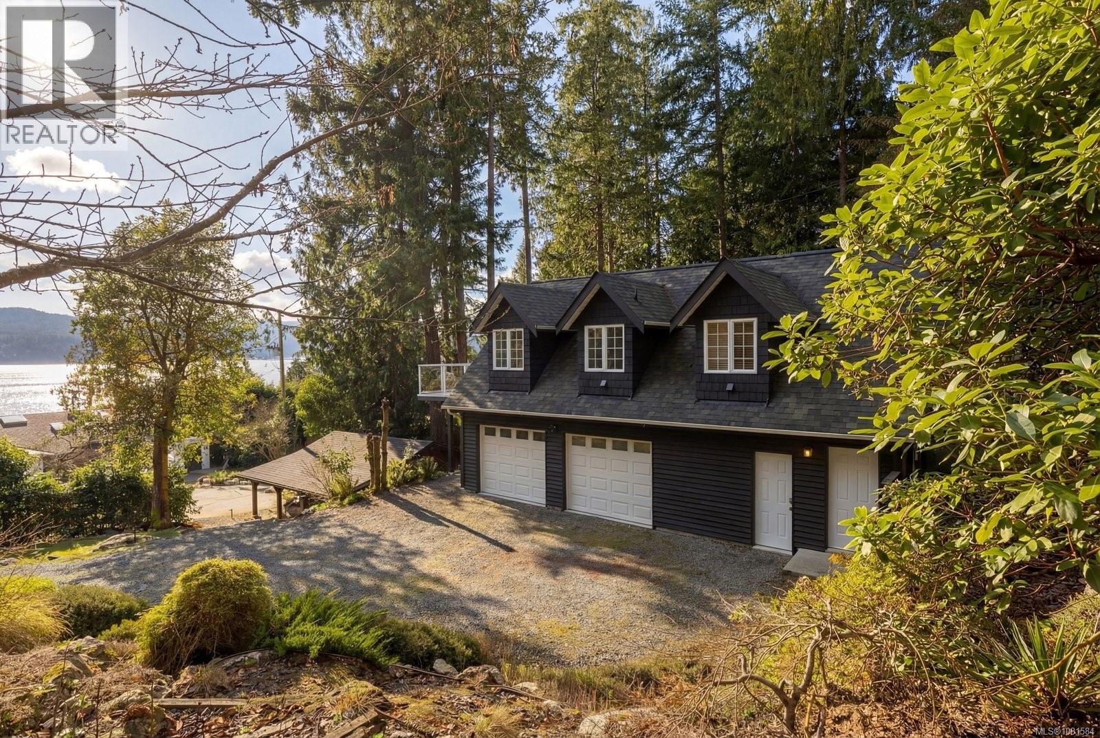 643 Senanus Dr, Central Saanich, British Columbia  V8M 1S6 - Photo 64 - 1031584