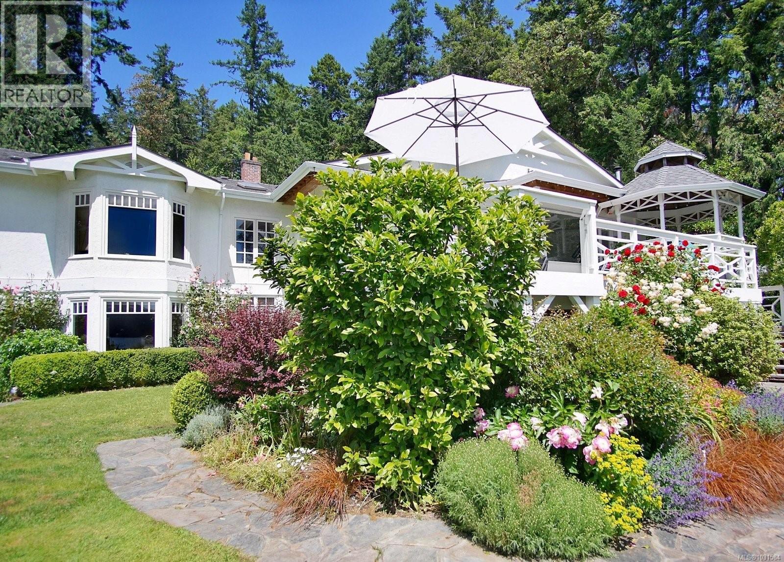 643 Senanus Dr, Central Saanich, British Columbia  V8M 1S6 - Photo 84 - 1031584