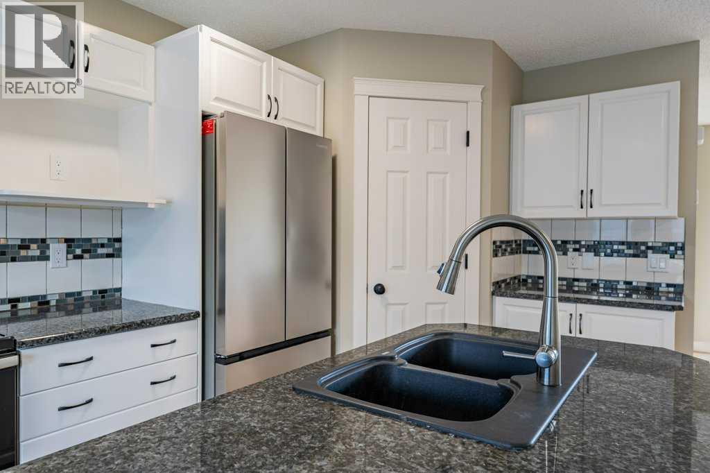 11 Saddlemont Close NE, Calgary, Alberta  T3J 4V3 - Photo 9 - A2301373