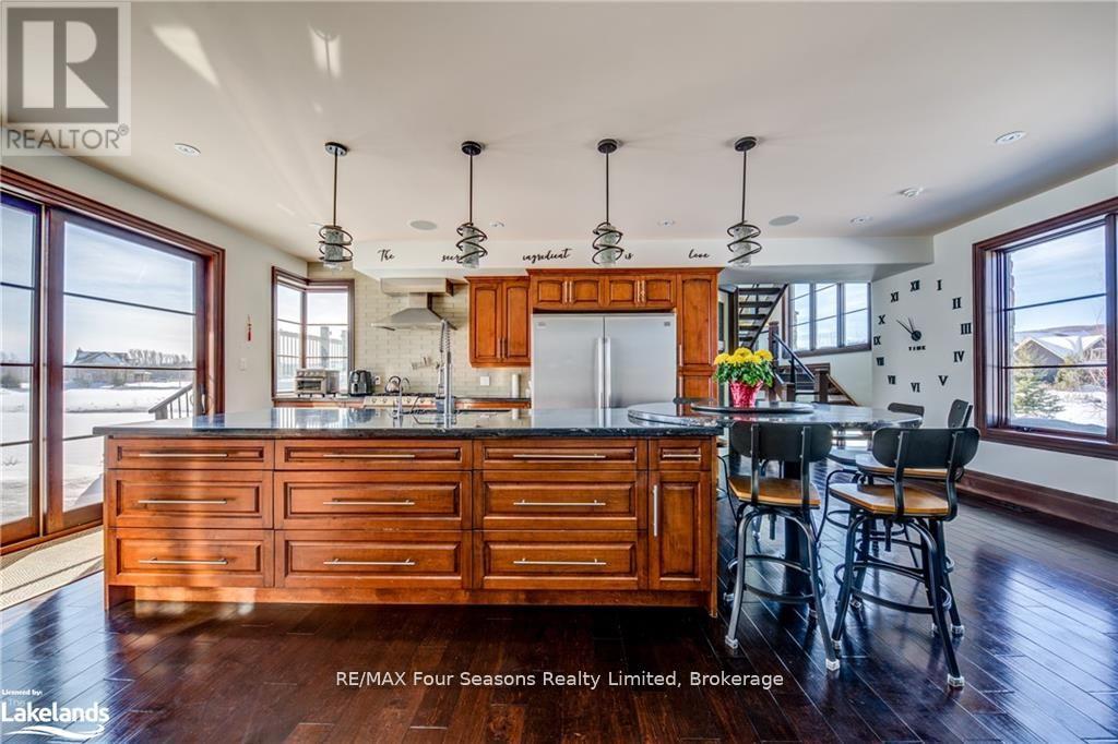 12 Windrose Valley Boulevard, Clearview, Ontario  L9Y 0K2 - Photo 12 - S13041000