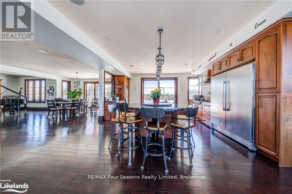 12 Windrose Valley Boulevard, Clearview, Ontario  L9Y 0K2 - Photo 13 - S13041000