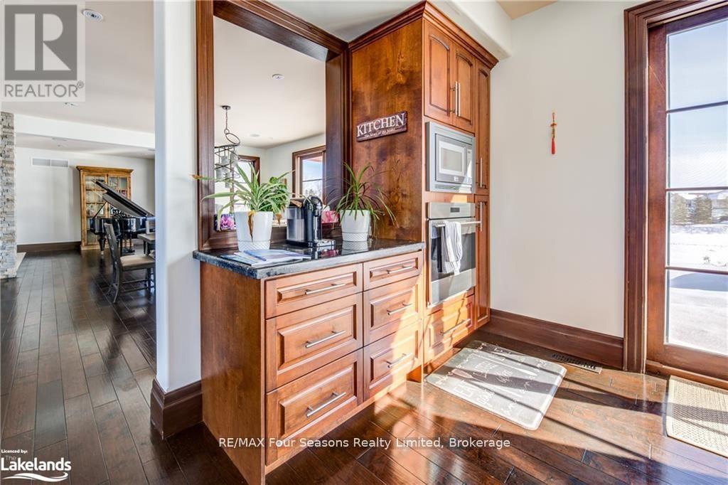 12 Windrose Valley Boulevard, Clearview, Ontario  L9Y 0K2 - Photo 15 - S13041000