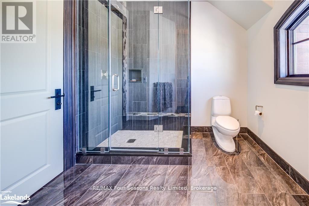 12 Windrose Valley Boulevard, Clearview, Ontario  L9Y 0K2 - Photo 36 - S13041000