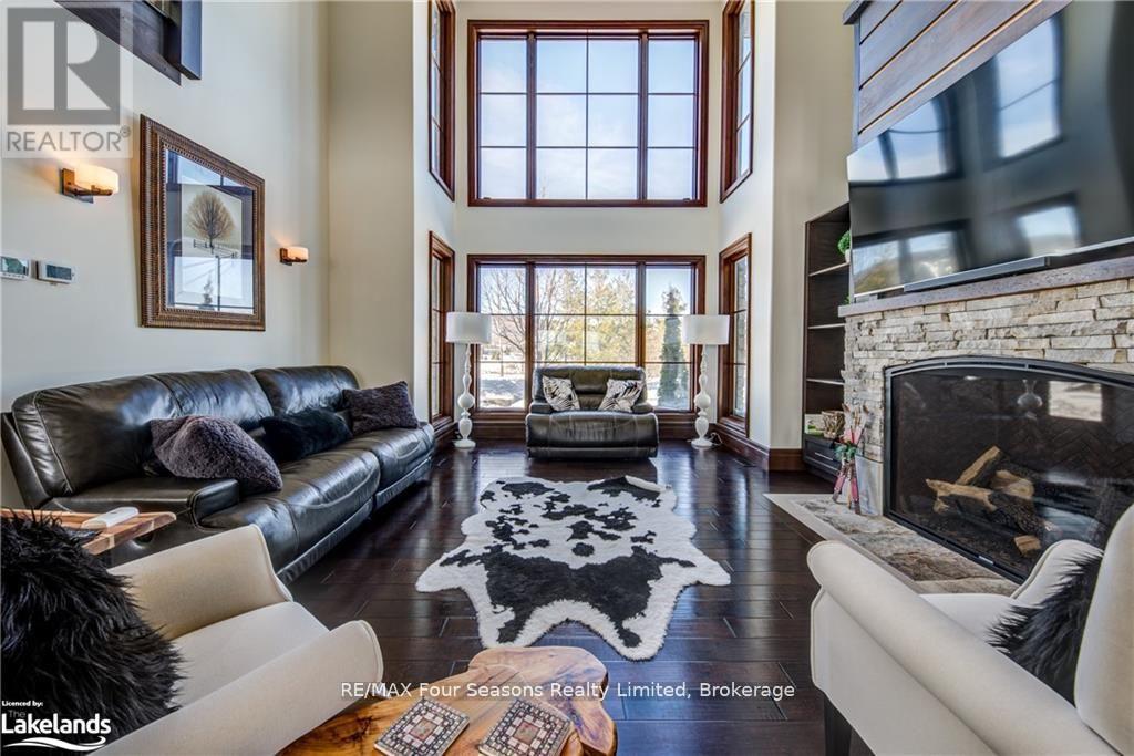 12 Windrose Valley Boulevard, Clearview, Ontario  L9Y 0K2 - Photo 5 - S13041000