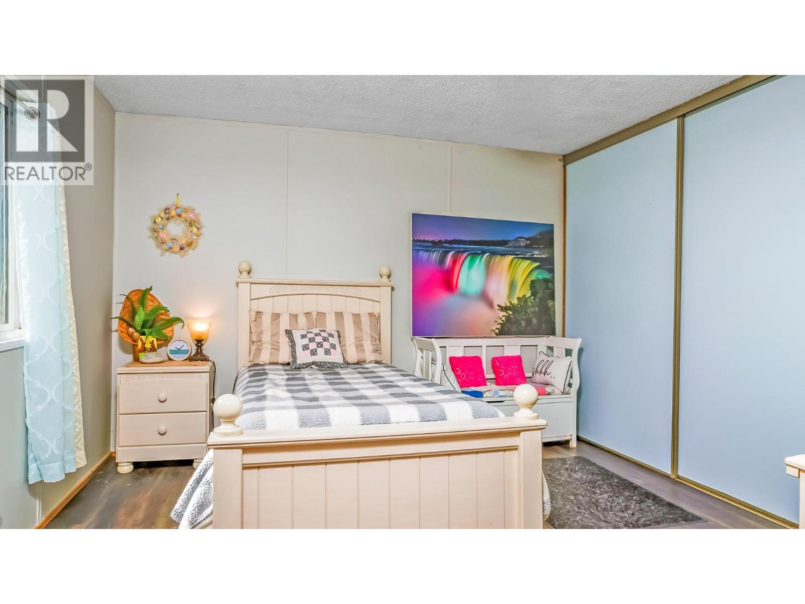 5702 Bertha Avenue, Kitchener, British Columbia  V0B 1W1 - Photo 10 - 10384728