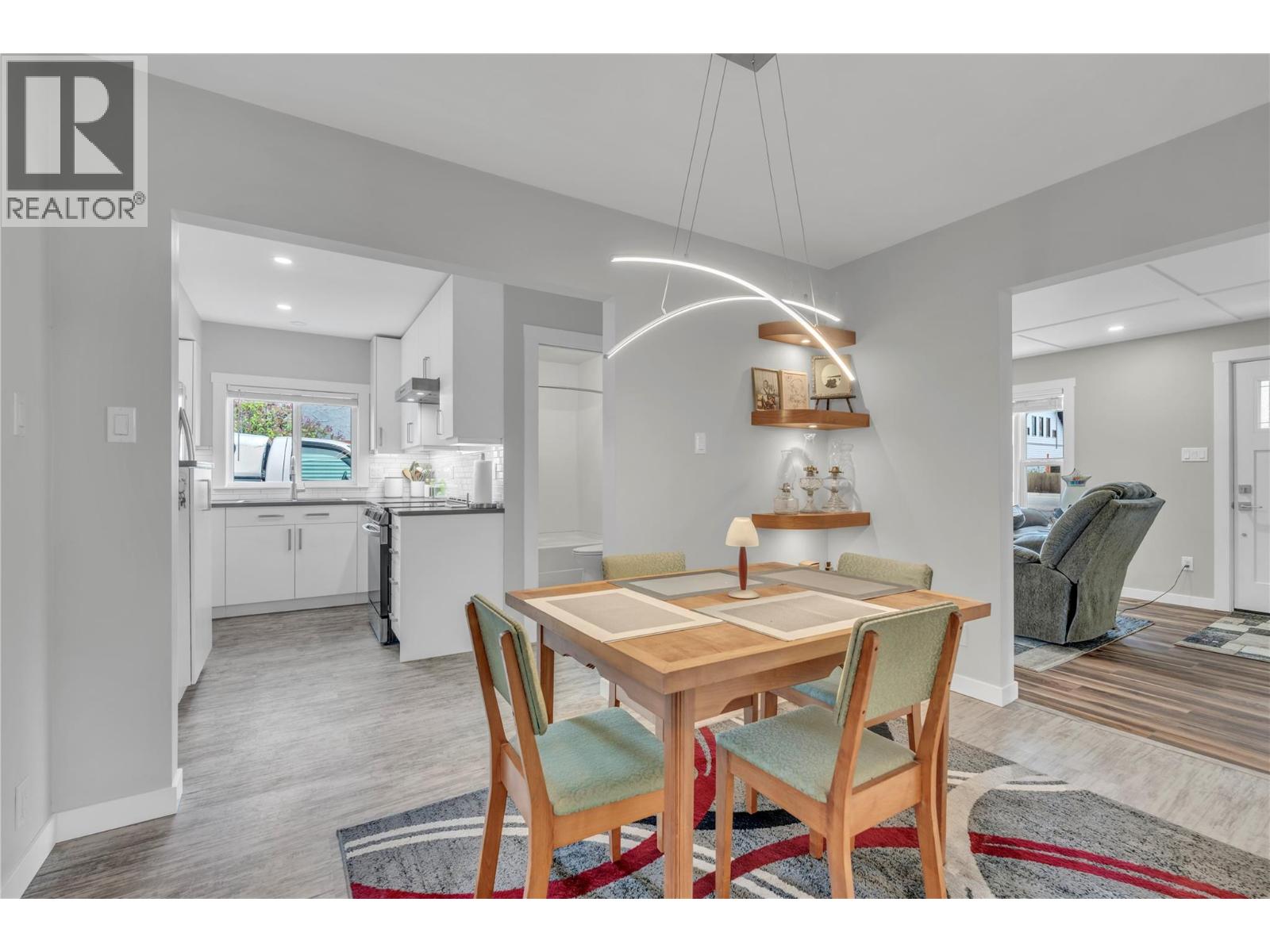 985 Moosejaw Street, Penticton, British Columbia  V2A 5T5 - Photo 9 - 10384774