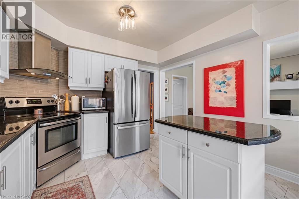 249 Rushbrook Drive, Newmarket, Ontario  L3X 2K2 - Photo 11 - 40823705