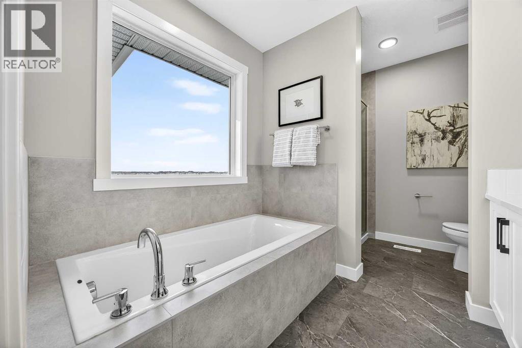 218 Bayview Park SW, Airdrie, Alberta  T4B 3B1 - Photo 30 - A2298006